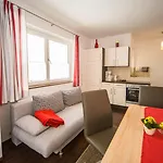 Prázdninový dům Haus Alpina In & Out