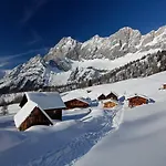 Haus Alpina In & Out *