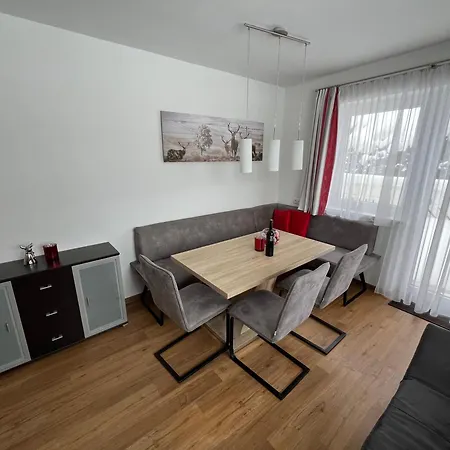 Haus Alpina In & Out Tatil Evi