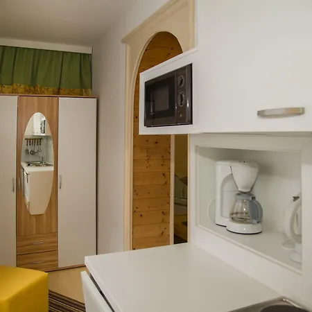 Haus Alpina In & Out Casa de Férias *